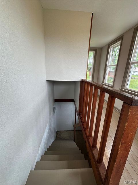 Tiny photo for 302 Cherry Avenue, Owensville, MO 65066 (MLS # 26031193)