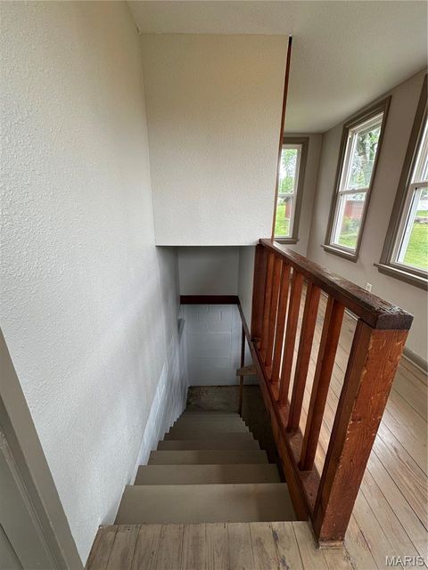Tiny photo for 302 Cherry Avenue, Owensville, MO 65066 (MLS # 26031193)