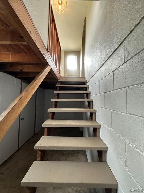 Tiny photo for 302 Cherry Avenue, Owensville, MO 65066 (MLS # 26031193)