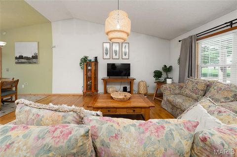 Tiny photo for 16560 Titan Road, St Robert, MO 65584 (MLS # 26031348)