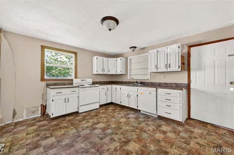 Tiny photo for 501 E Booneslick Road, Jonesburg, MO 63351 (MLS # 26047154)