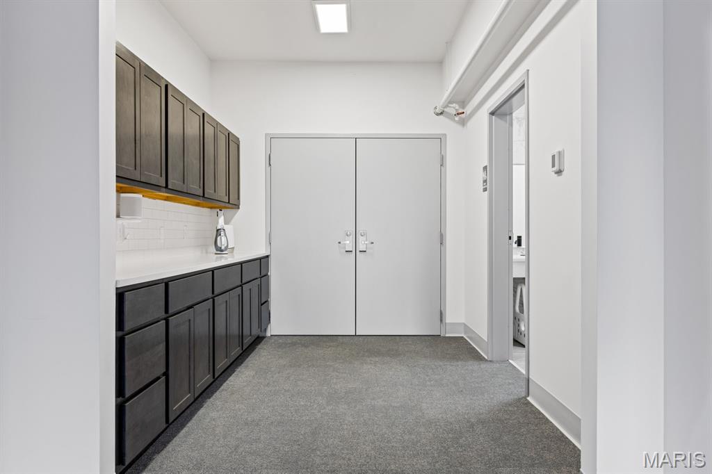 Country Side Carpets At Crossings - Commercial Lease