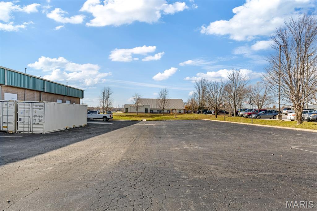 Country Side Carpets At Crossings - Commercial Lease