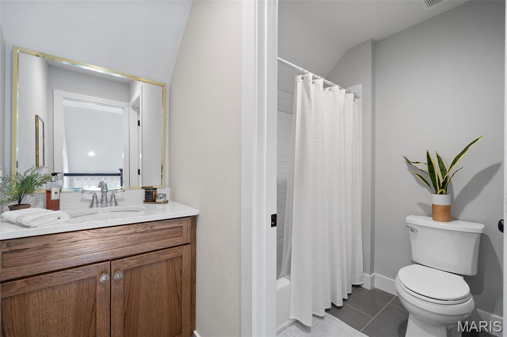 489 S Clay Consolidation - Residential