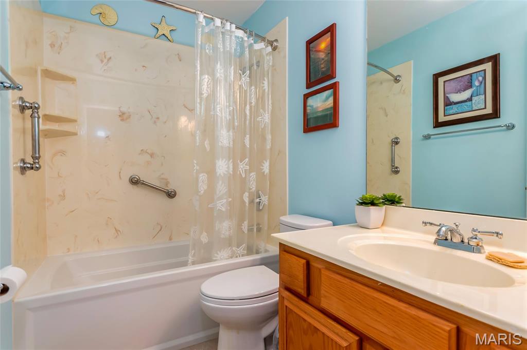 Spring Hill Farm Condo 16th - Residential