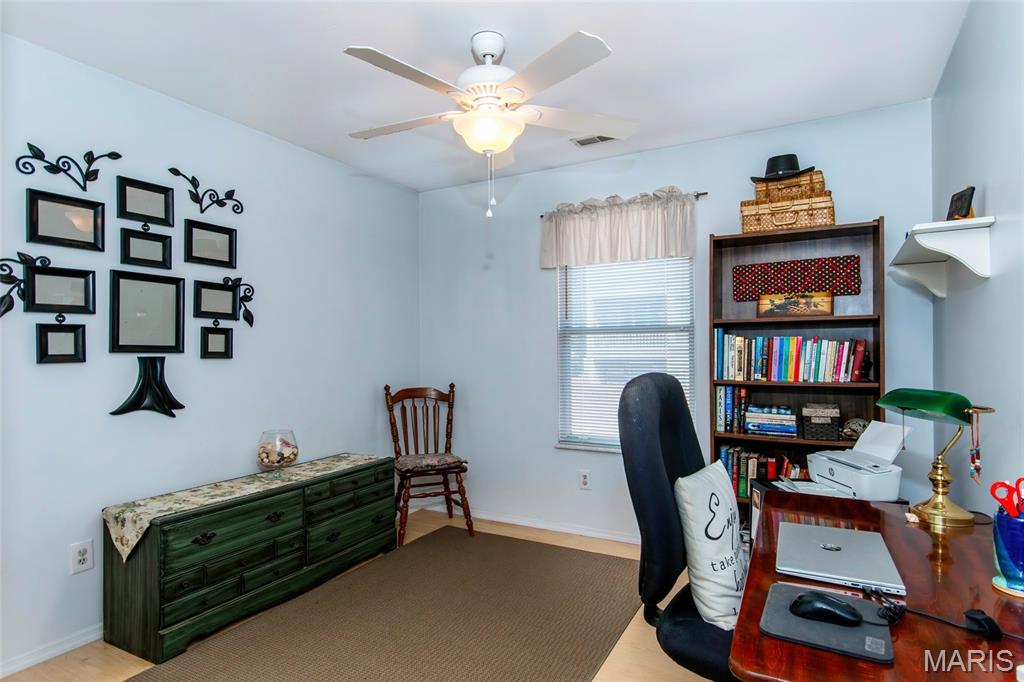 Spring Hill Farm Condo 16th - Residential