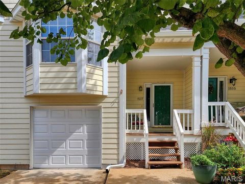 Photo of 1537 Whispering Creek Drive, Ballwin, MO 63021 (MLS # 26013008)