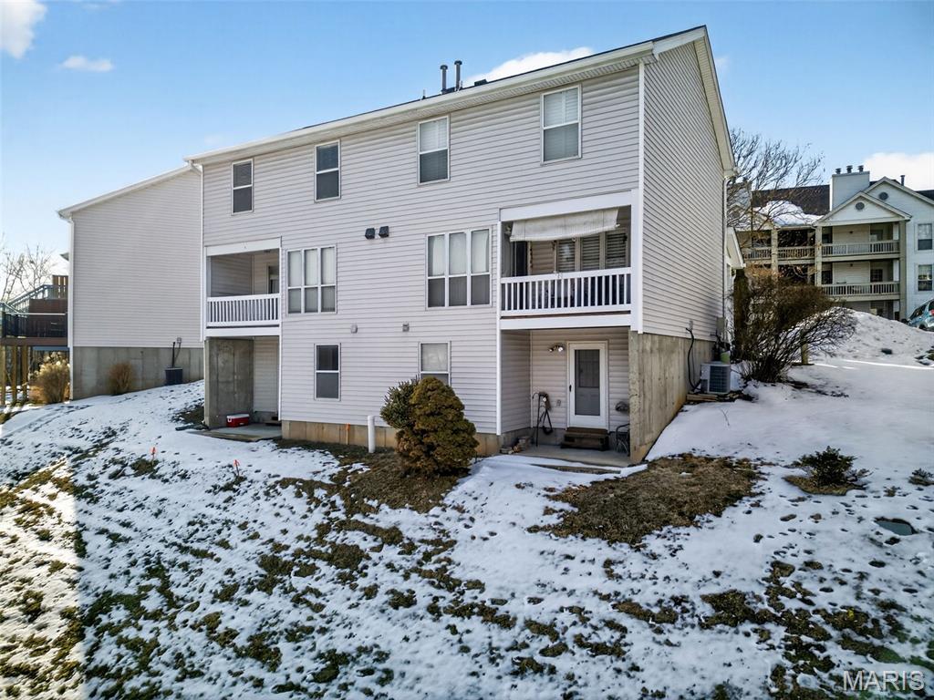 Spring Hill Farm Condo Ph 2 - Residential