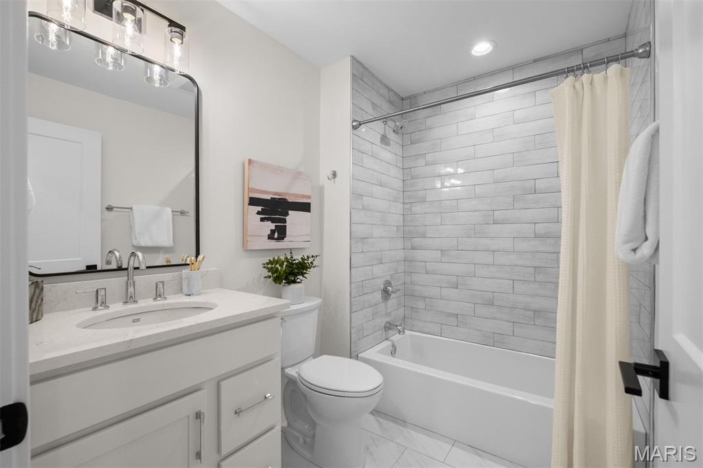 Trails West Sec Of The Village Of Green - Residential