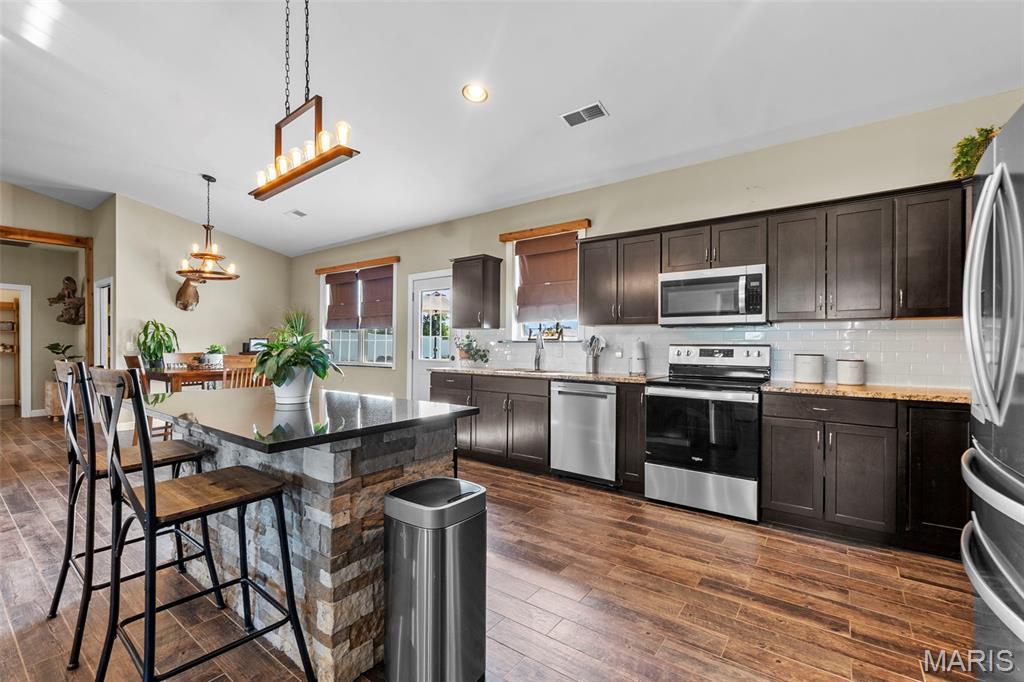 Unknown - Commercial Sale