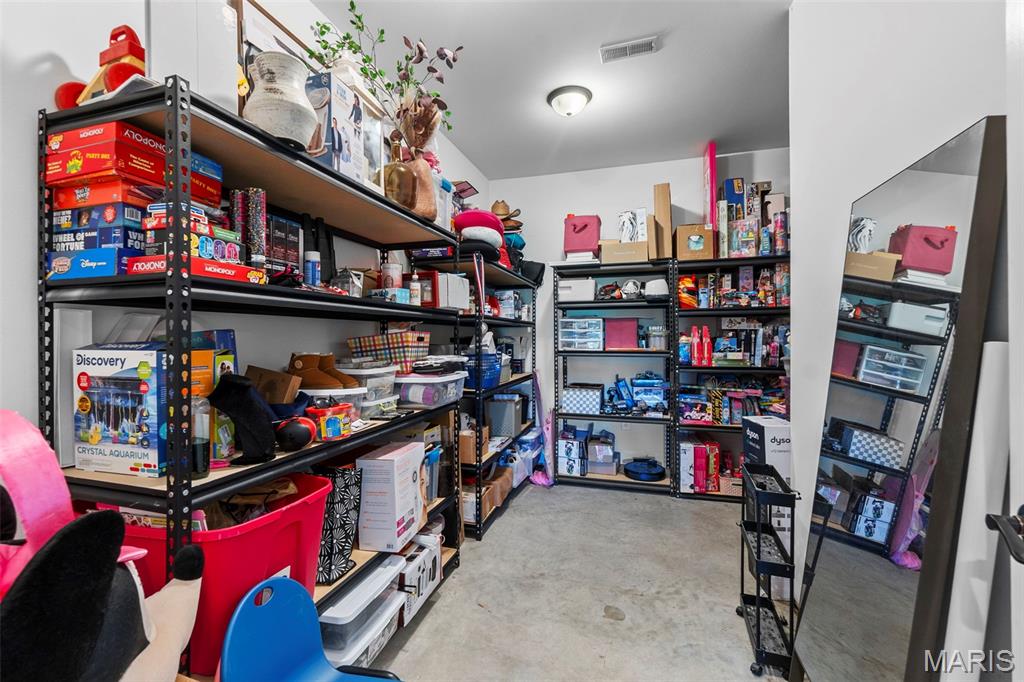 Unknown - Commercial Sale