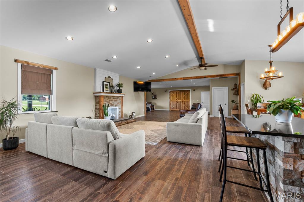 Unknown - Commercial Sale