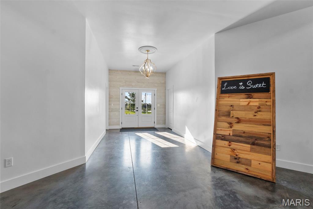 Unknown - Commercial Sale