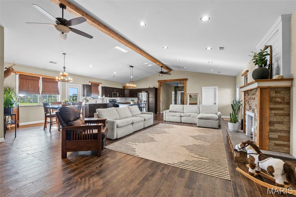 Unknown - Commercial Sale