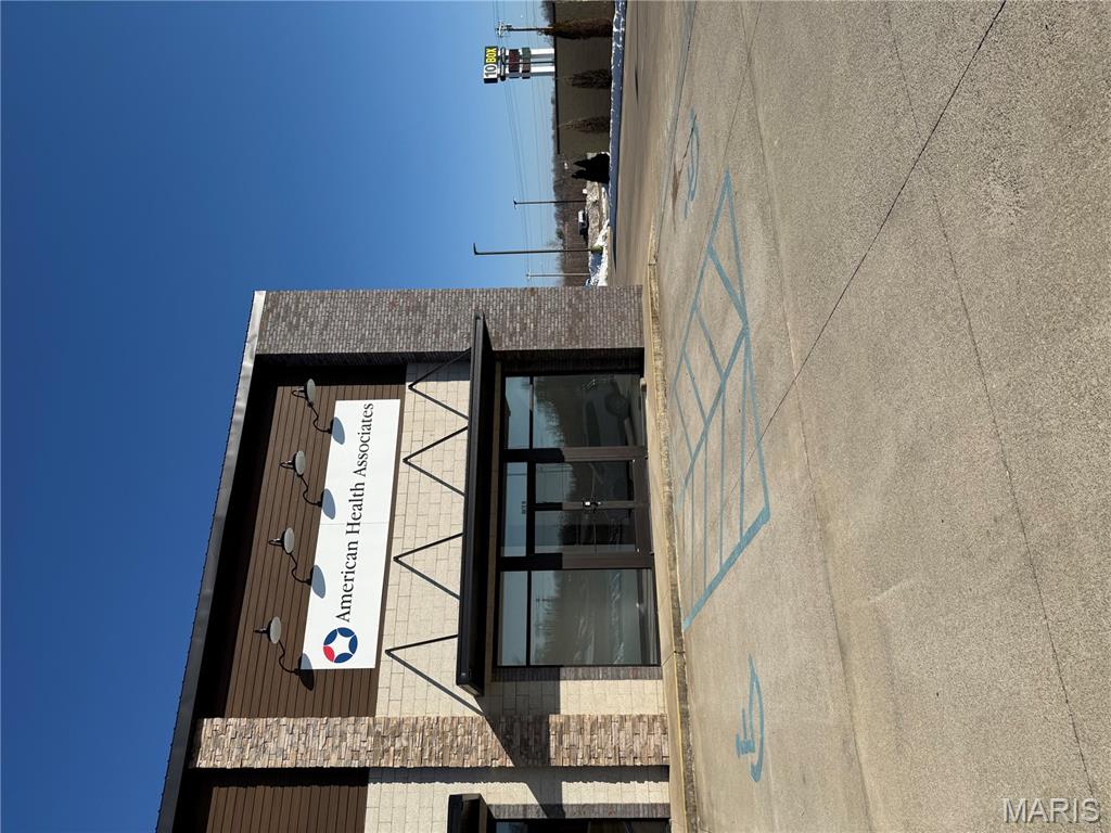 NON SUBDIVISION - Commercial Lease