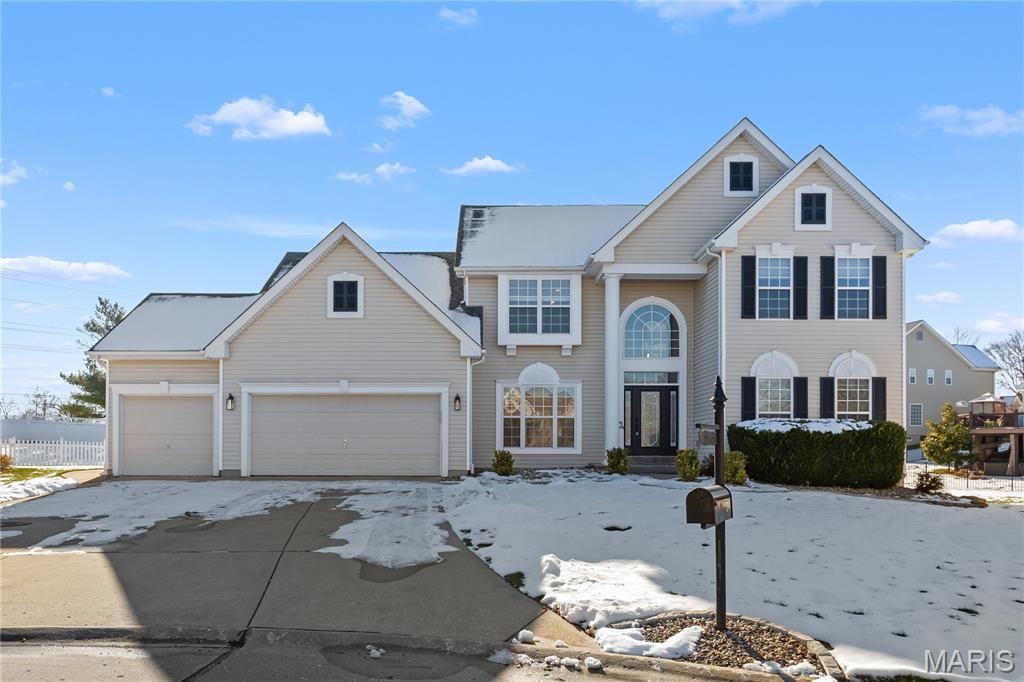 Photo of 5 Scotland Court, Dardenne Prairie, MO 63368 (MLS # 25079461)