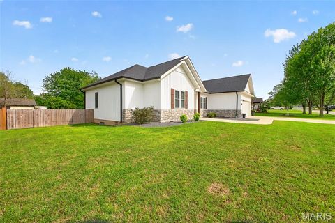 Tiny photo for 1408 Lana Drive, Lebanon, MO 65536 (MLS # 26025845)