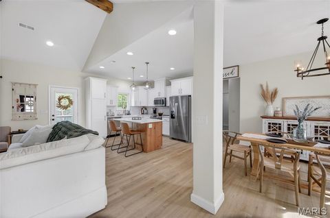 Tiny photo for 1408 Lana Drive, Lebanon, MO 65536 (MLS # 26025845)