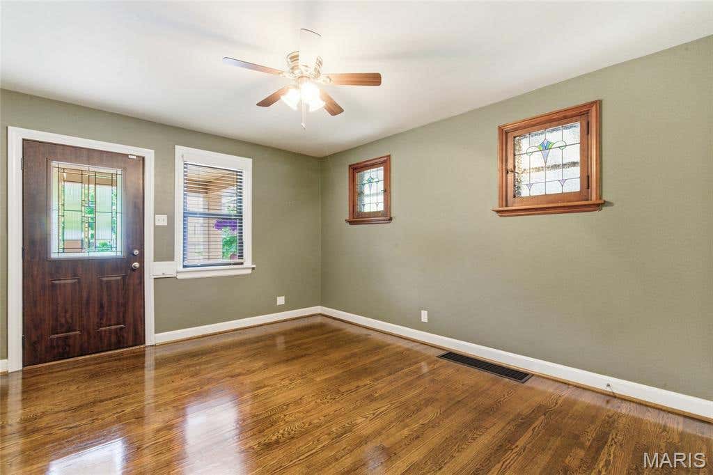 Photo of 7078 Lindenwood Place, St Louis, MO 63109 (MLS # 26028914)