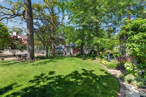 Tiny photo for 624 Locksley Place, Webster Groves, MO 63119 (MLS # 26024271)