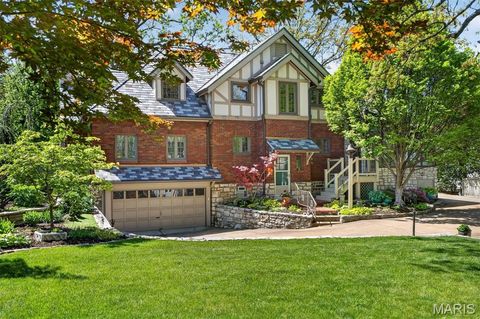 Tiny photo for 624 Locksley Place, Webster Groves, MO 63119 (MLS # 26024271)