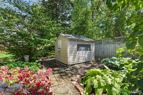 Tiny photo for 624 Locksley Place, Webster Groves, MO 63119 (MLS # 26024271)