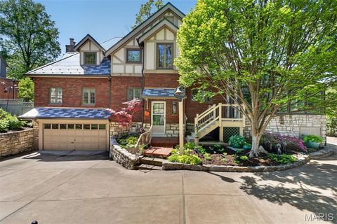 Tiny photo for 624 Locksley Place, Webster Groves, MO 63119 (MLS # 26024271)
