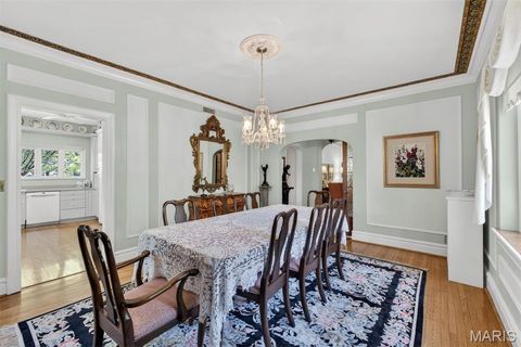 Tiny photo for 624 Locksley Place, Webster Groves, MO 63119 (MLS # 26024271)