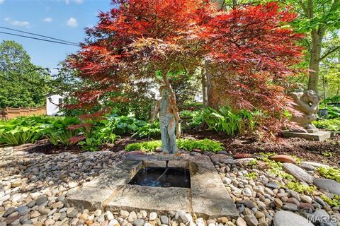 Tiny photo for 624 Locksley Place, Webster Groves, MO 63119 (MLS # 26024271)