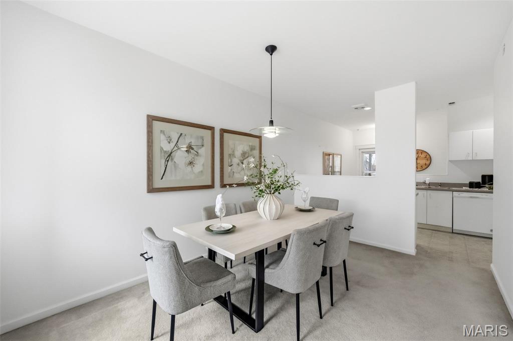 Debaliviere Place West Ph 01 - Residential