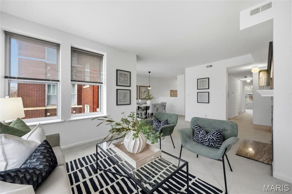 Debaliviere Place West Ph 01 - Residential