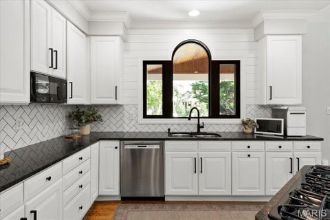 Tiny photo for 961 Tara Oaks Drive, Chesterfield, MO 63005 (MLS # 26061046)