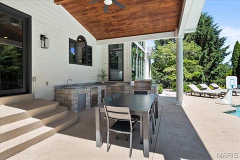 Tiny photo for 961 Tara Oaks Drive, Chesterfield, MO 63005 (MLS # 26061046)