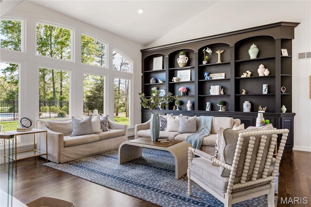 Whitmoor Country Club #9 - Residential