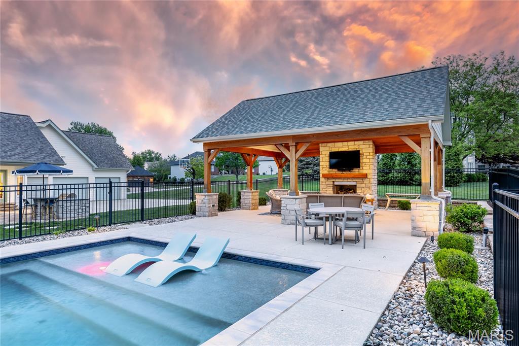 Whitmoor Country Club #9 - Residential