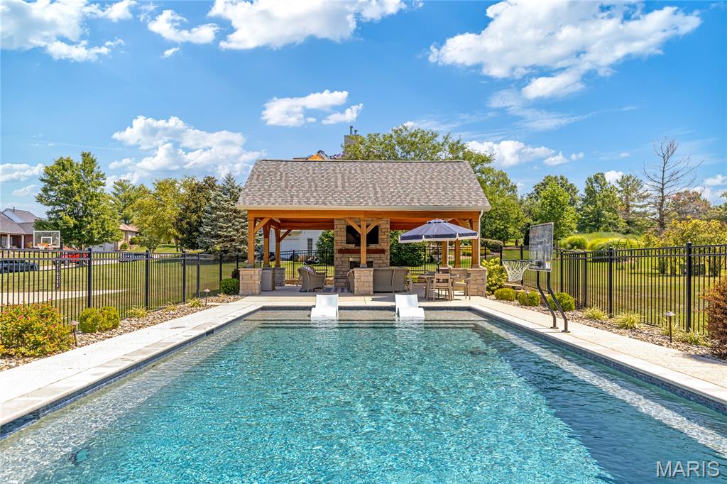 Whitmoor Country Club #9 - Residential