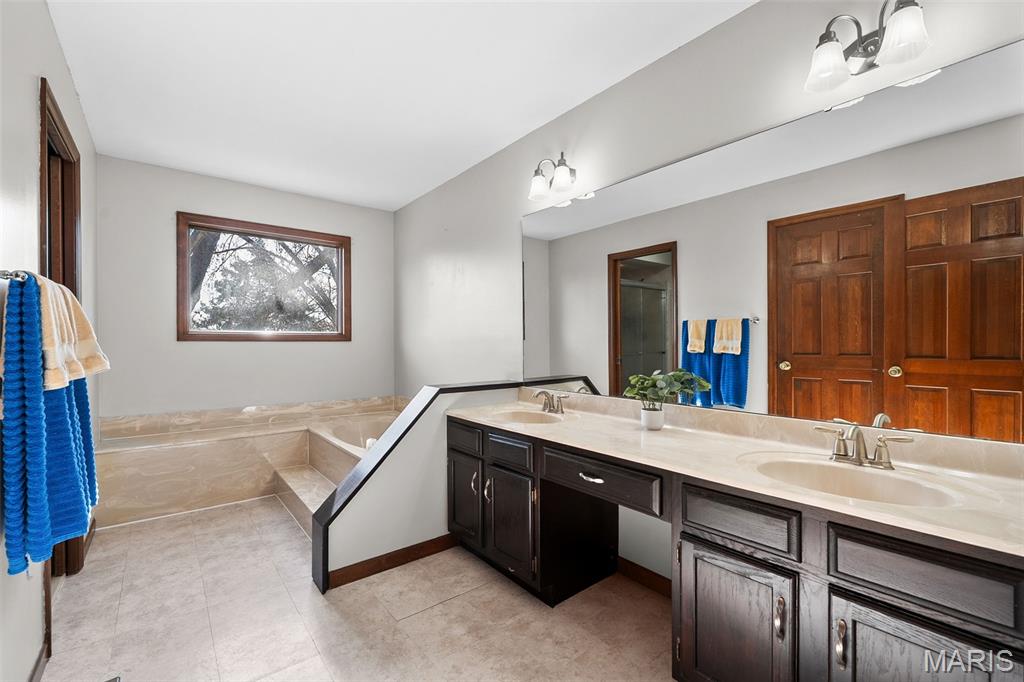 Hunters Pointe #6 - Residential