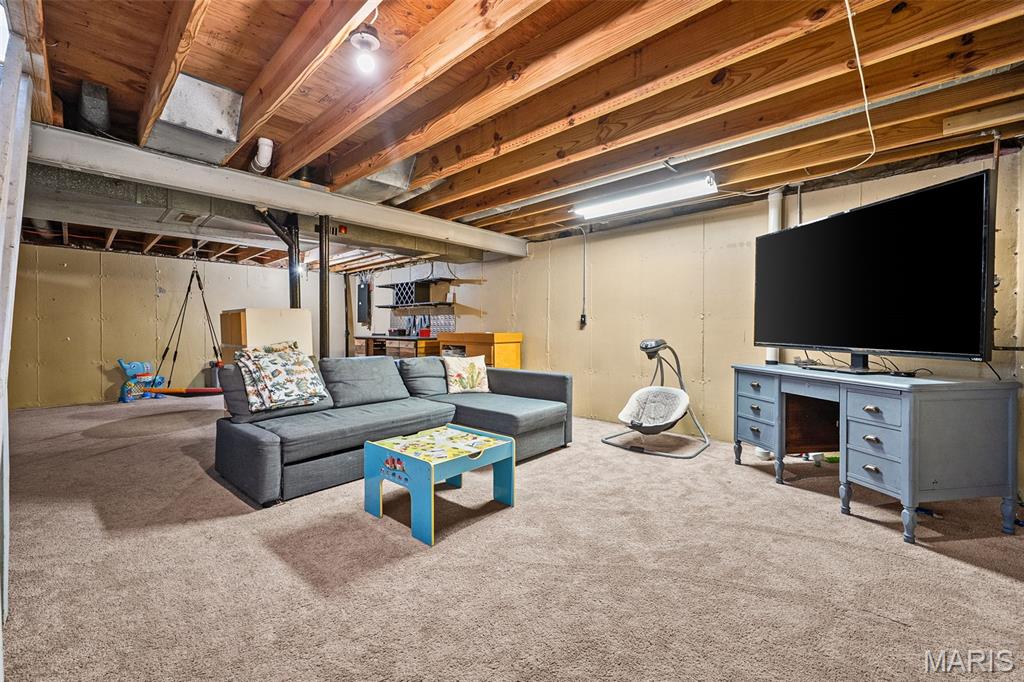 Hunters Pointe #6 - Residential