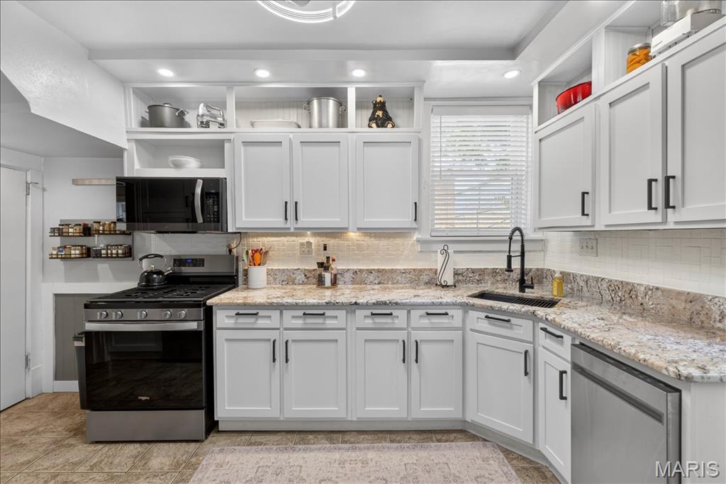 Foys Ivanhoe Add - Residential