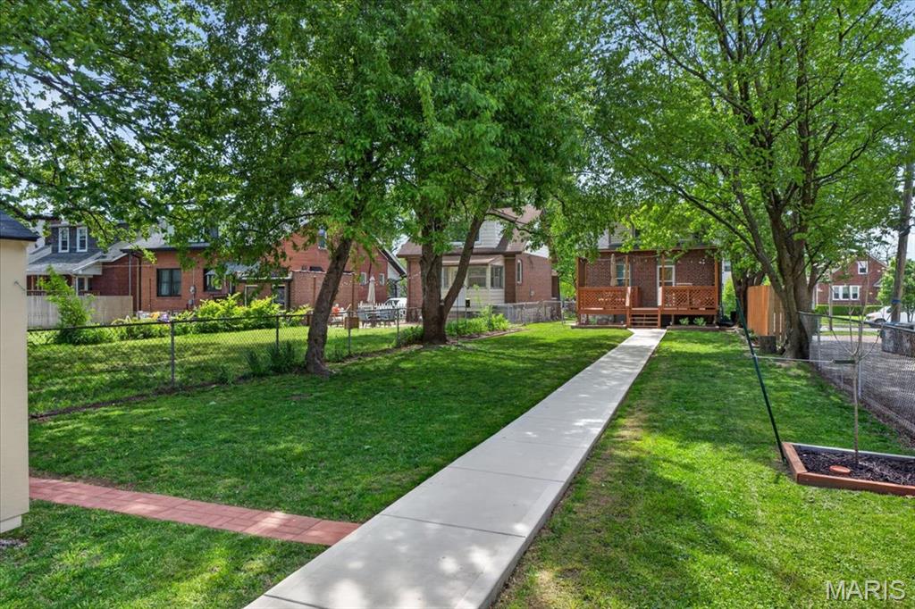 Foys Ivanhoe Add - Residential