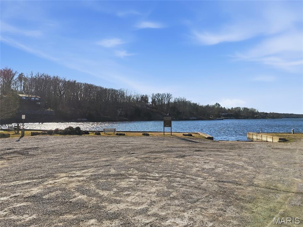 Lake Tishomingo - Land