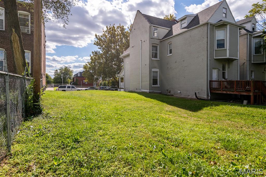 Massachusetts Mutual Life Ins - Land