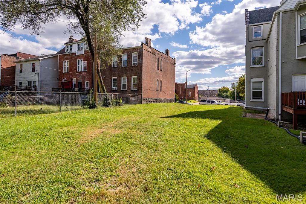 Massachusetts Mutual Life Ins - Land