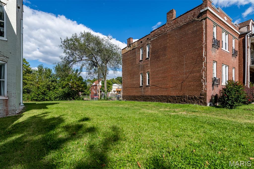 Massachusetts Mutual Life Ins - Land