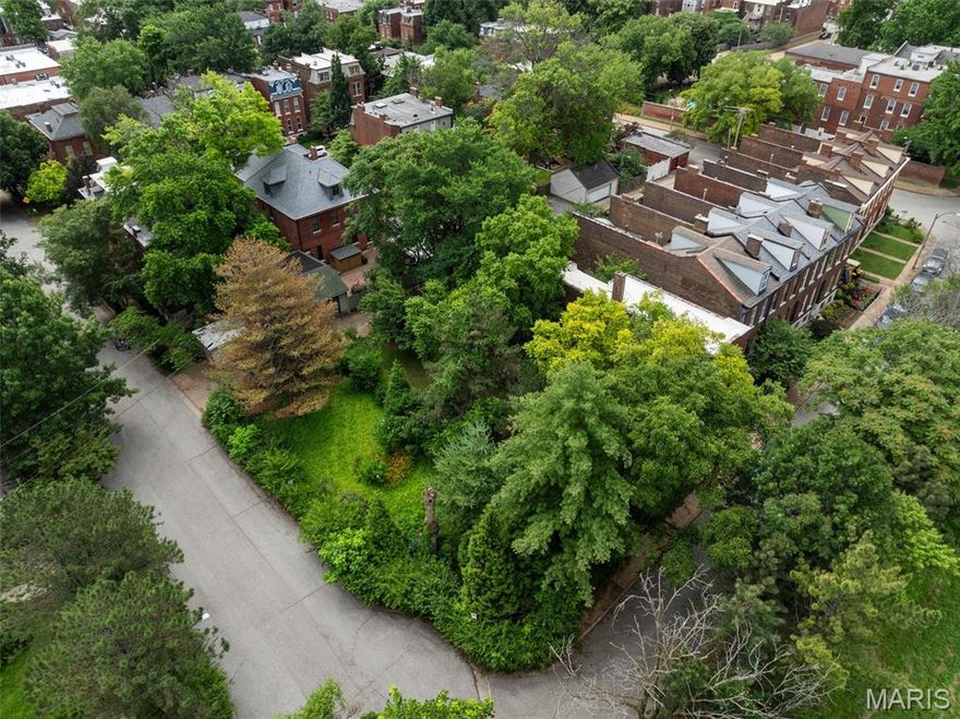 Dream big in the heart of Soulard! This blank canvas is nestled in one of St. Louis’ most beloved neighborhoods, where cobblestone charm, coffee shops, nightlife, and local vibes reign supreme. Whether you're ready to build your dream home, plant the garden of the century, or just want to say you own a little slice of Soulard, this is your shot. Close to the Anheuser-Busch Brewery, Peacemaker,  Want more space to stretch out? Opportunities like this don’t pop up often, and Soulard doesn’t hand out land like candy. Bring your vision—and your blueprint dreams. We can’t wait to see where your vision takes you!