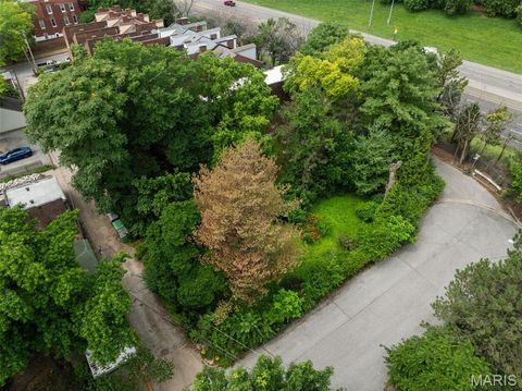 Tiny photo for 2400 S 18th Street, St Louis, MO 63104 (MLS # 26018773)