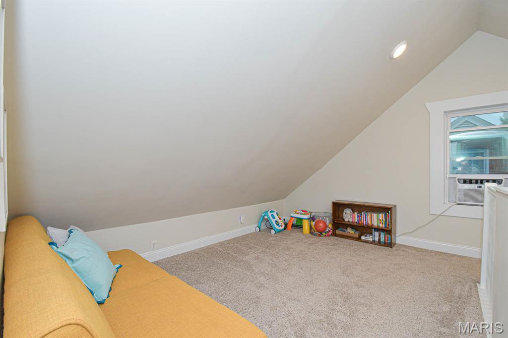 Tesson Ferry Court Amd - Residential