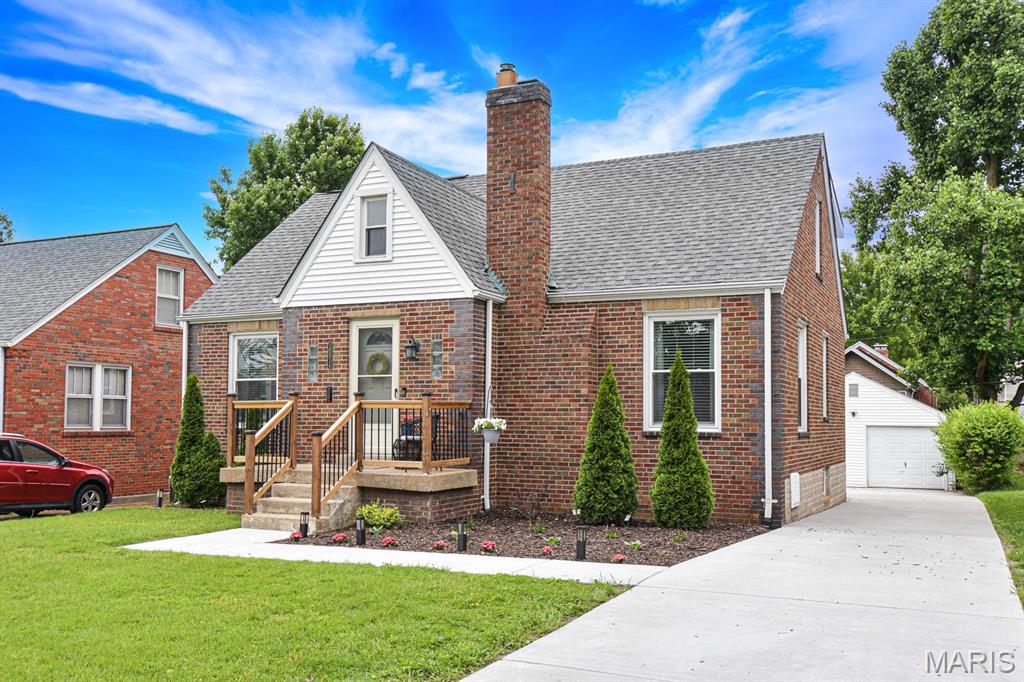 Tesson Ferry Court Amd - Residential