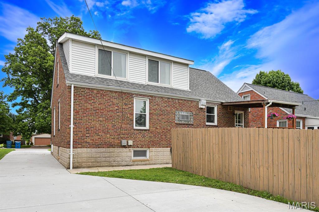 Tesson Ferry Court Amd - Residential