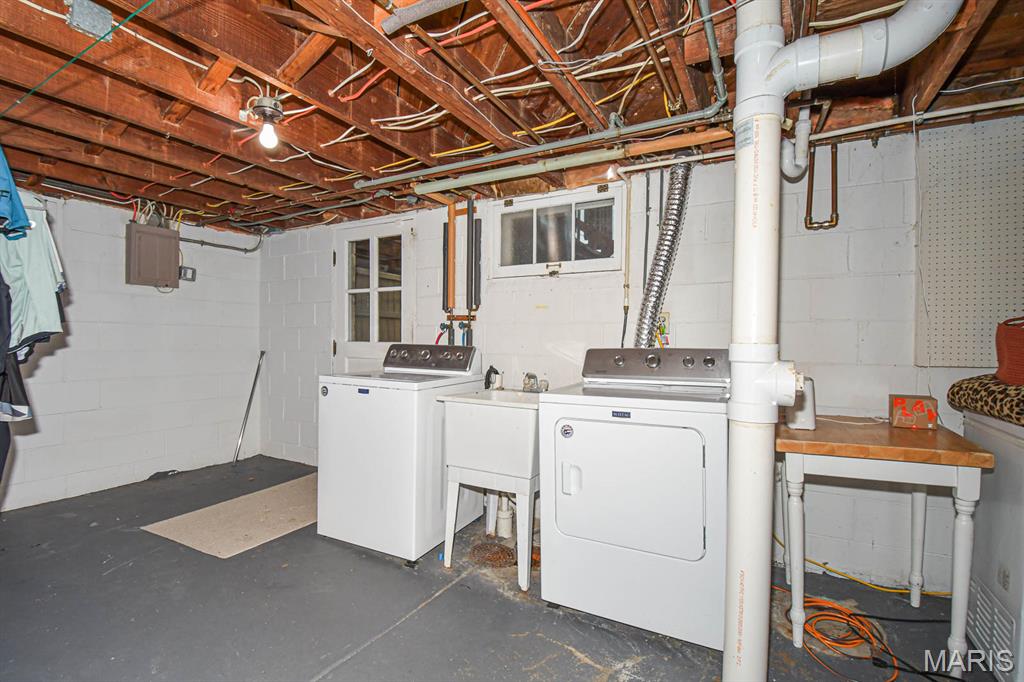 Tesson Ferry Court Amd - Residential